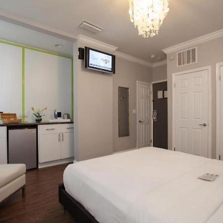 Odyssey Of South Beach Apart Hotel Miami Beach Exterior foto